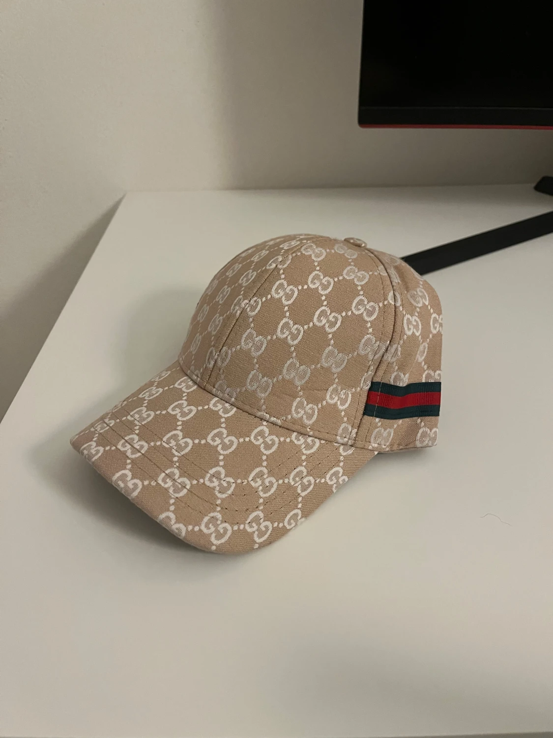 Nästan helt ny keps - 2