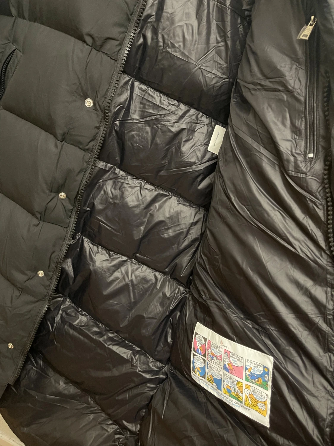 Svart lång dunjacka från Moncler - 3