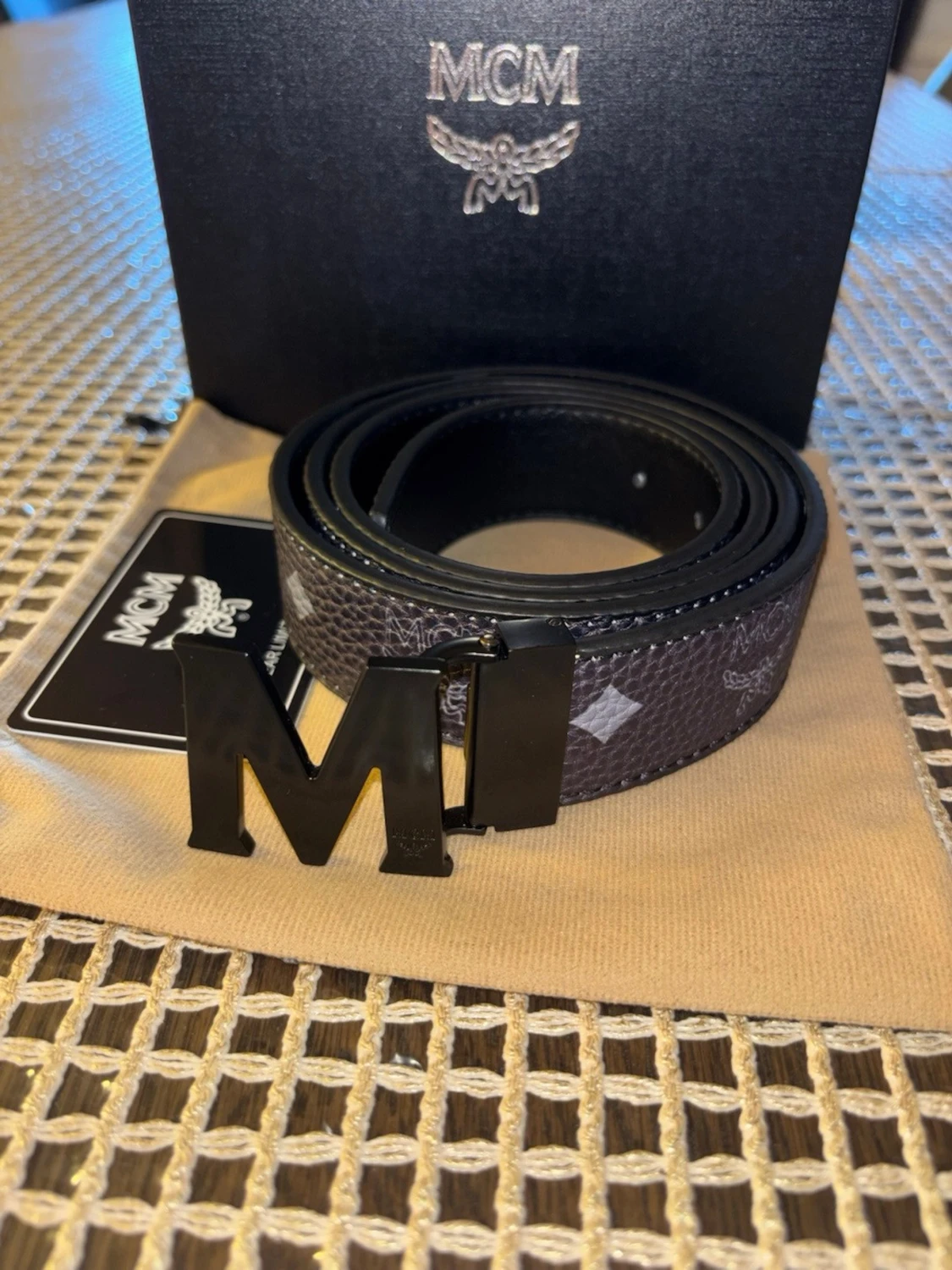 MCM bälte svart och grå med monogram