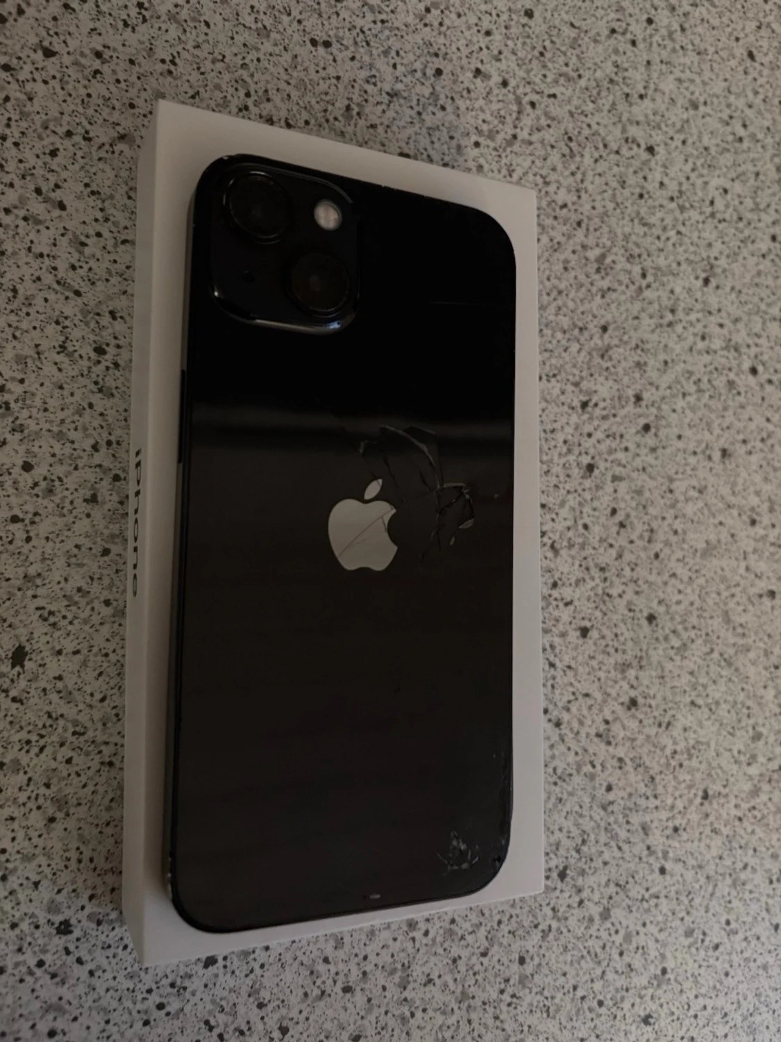 Apple iPhone 13  128 GB Midnight - 4