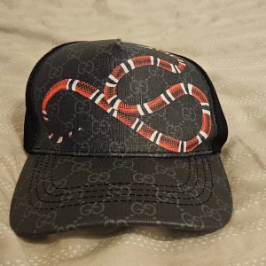 Keps - Bra skick inget fel på den, använd 1-2 gånger