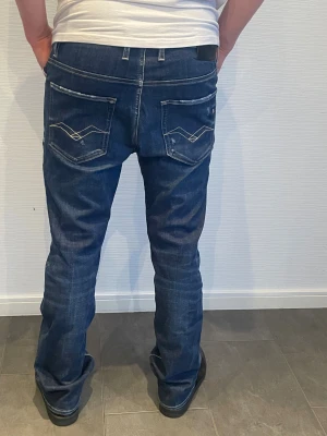 Replay Jeans W33 L32 - Replay Jeans  herr| storlek:W33 L32| pris: 499| skick:10/10| hör av dig vid Minsta lilla fundering eller fråga|