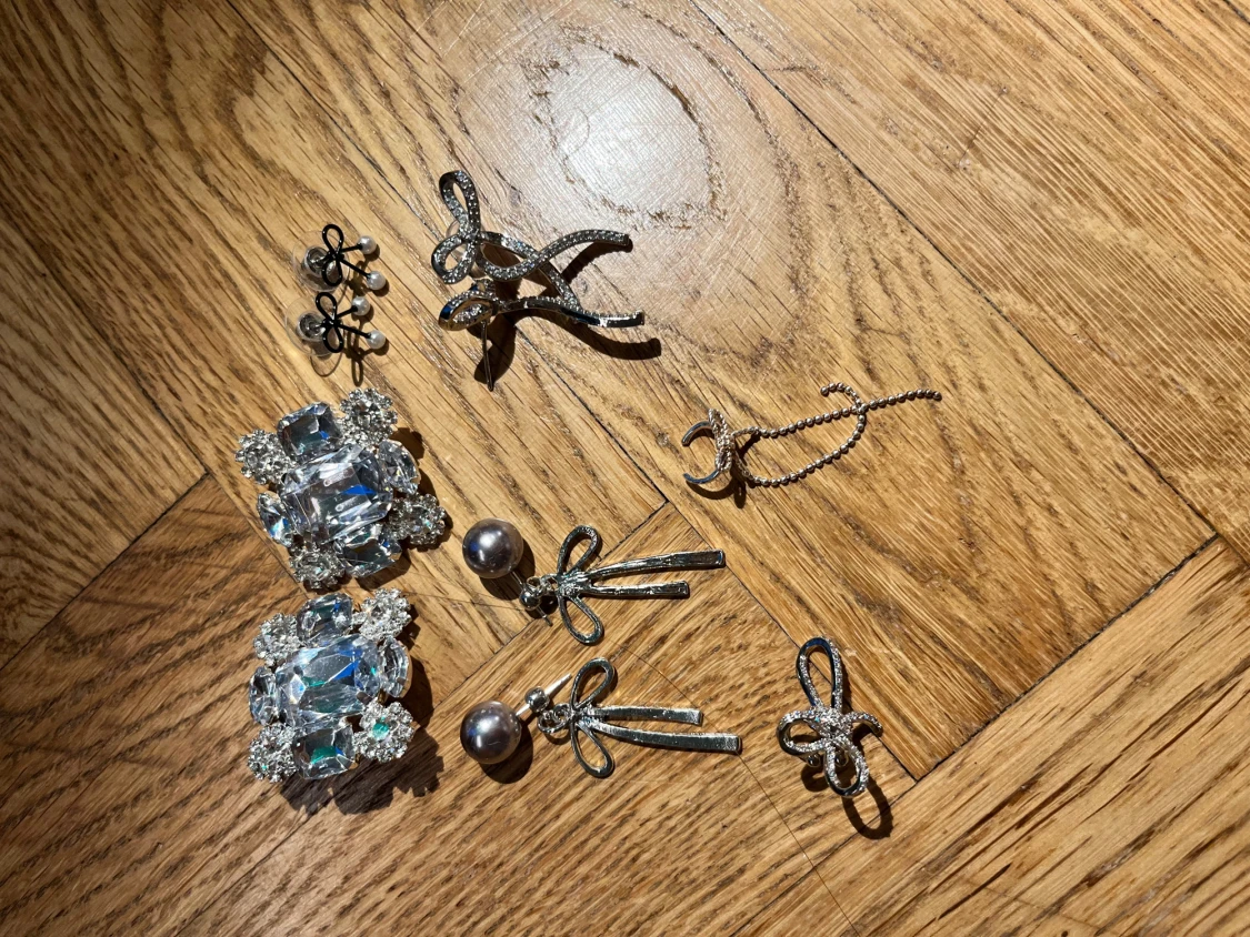 Mixade örhängen silverörhängen