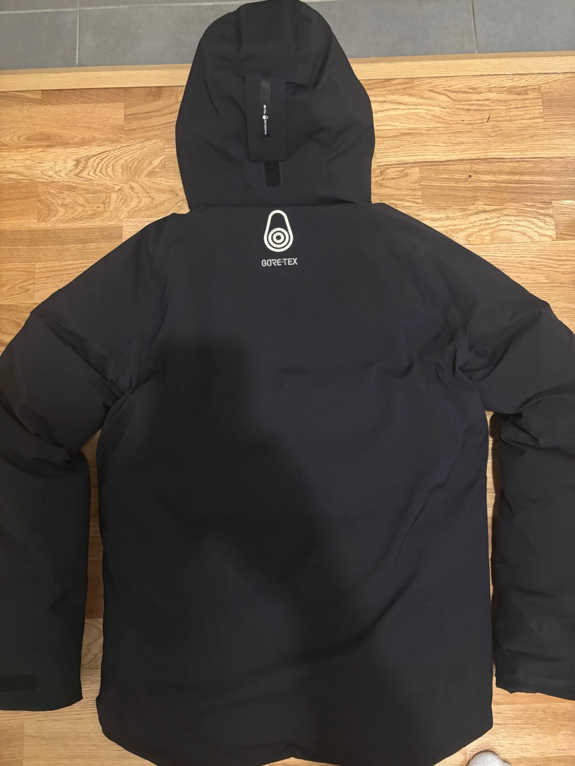 Svart dunjacka Sail Racing Gore-Tex - 1