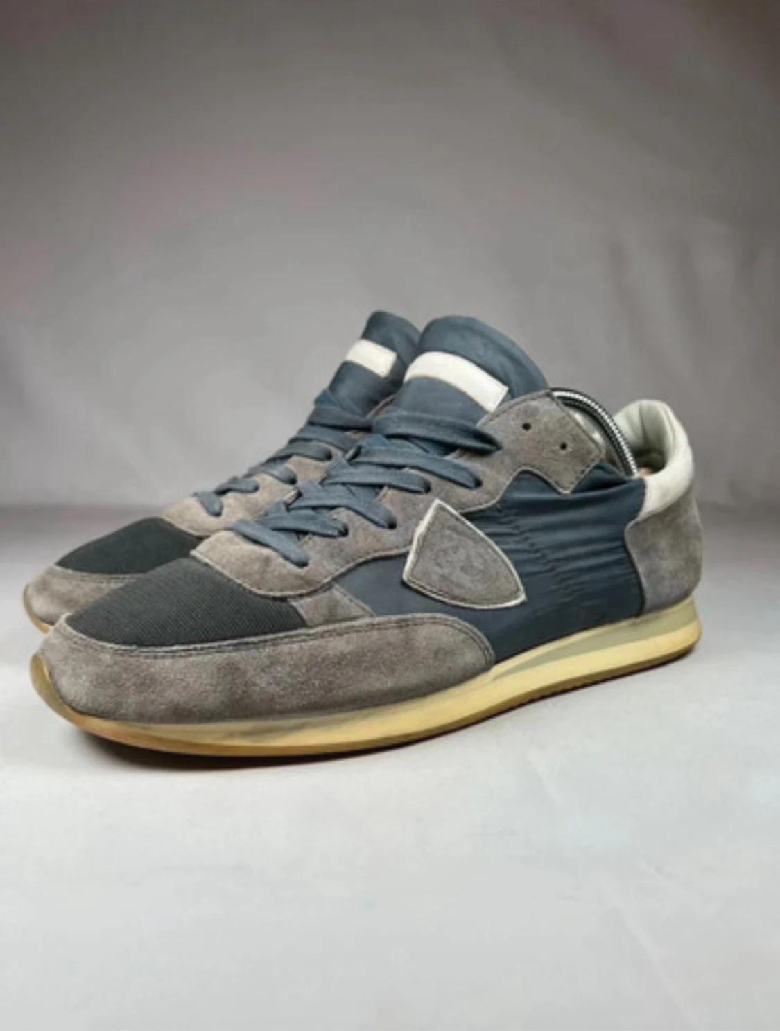 Grå-blå sneakers från Philippe Model - 2