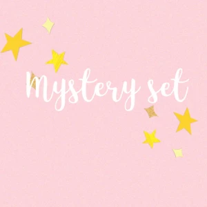 Mysteryset med lösnaglar  - Skicka dina mått + lite info om din stil o jag gör ett mystery set utefter de! Du får med prepkit💗