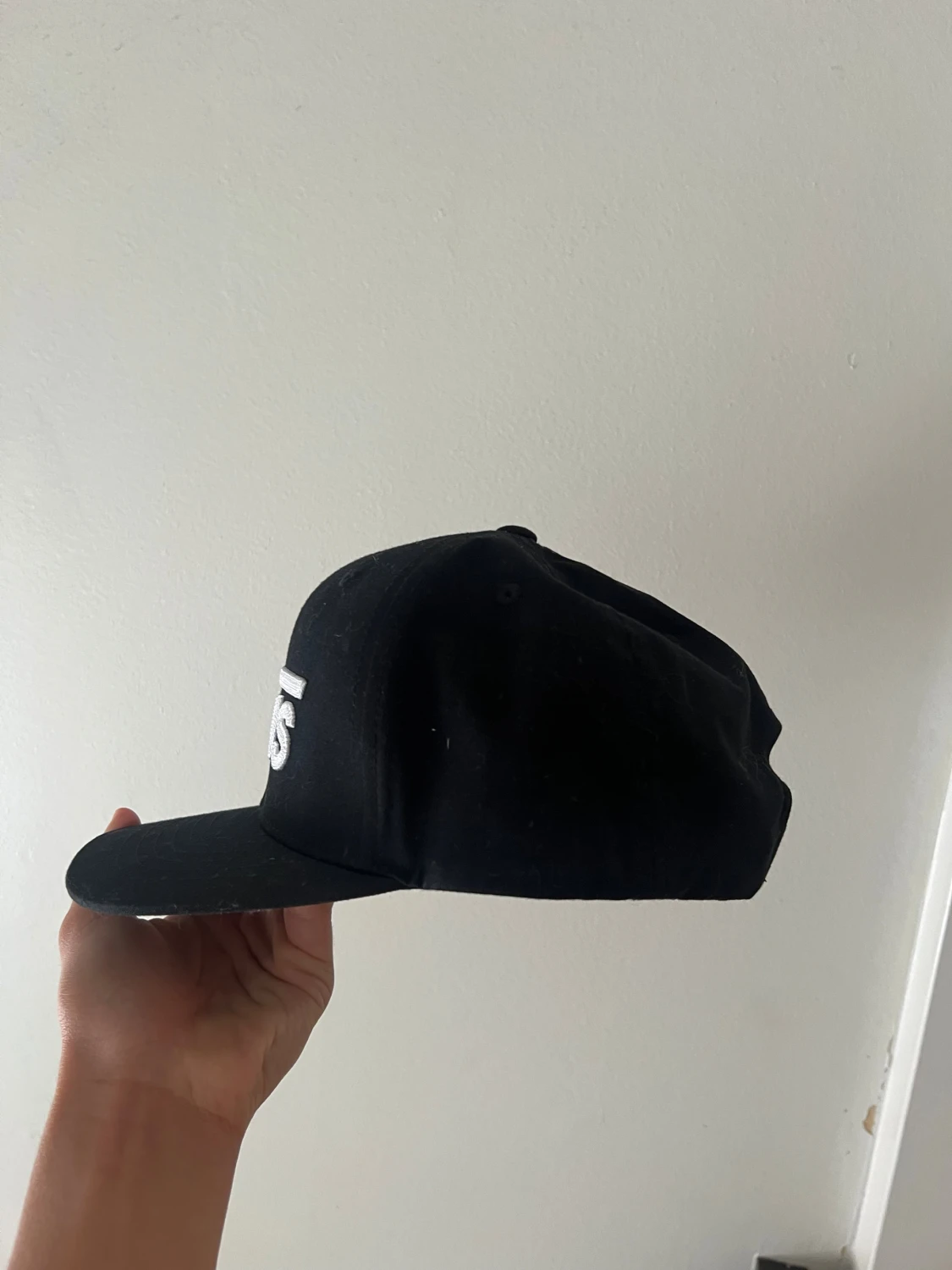 Svart Vans snapback keps - 1