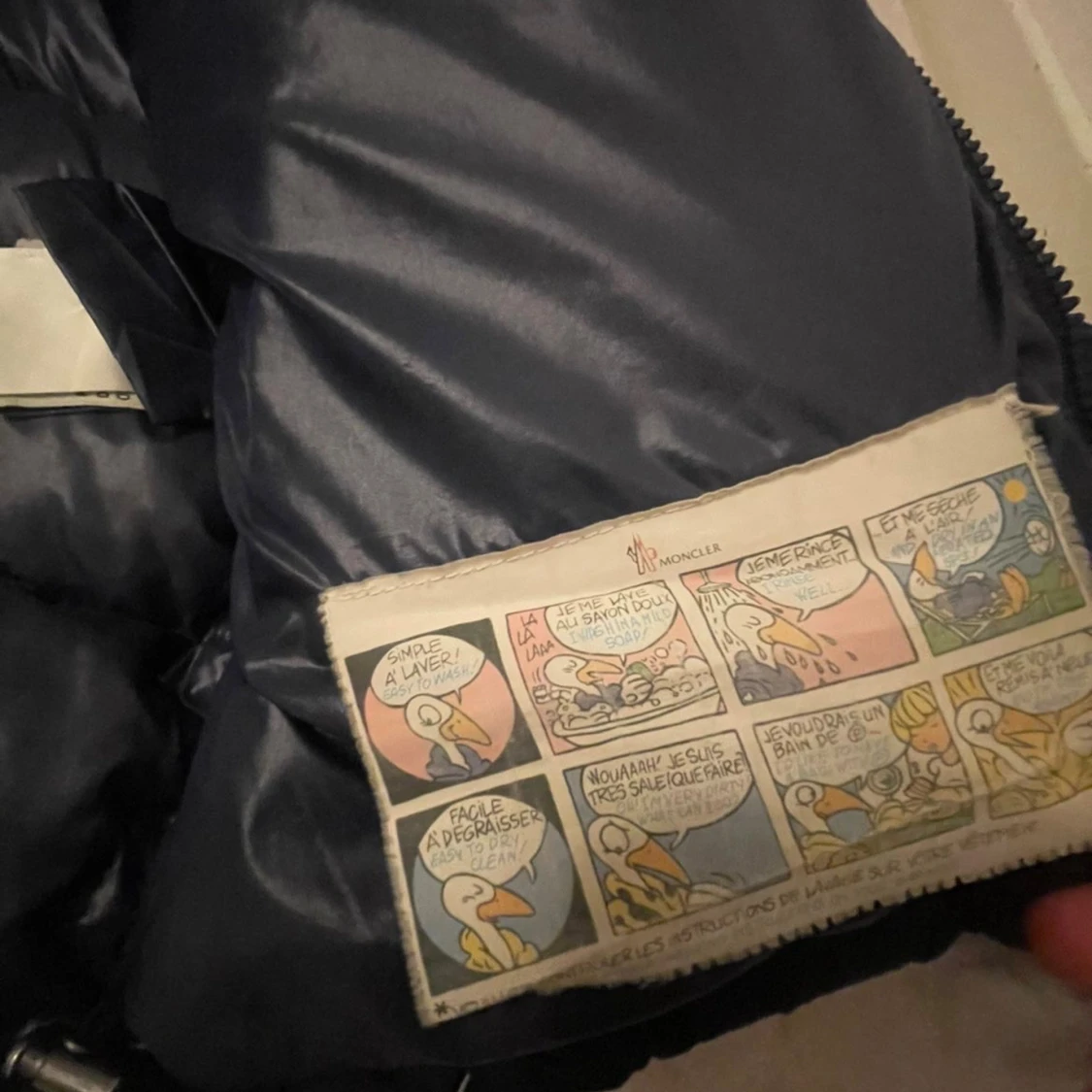 Mörkblå Moncler dunjacka med huva - 2