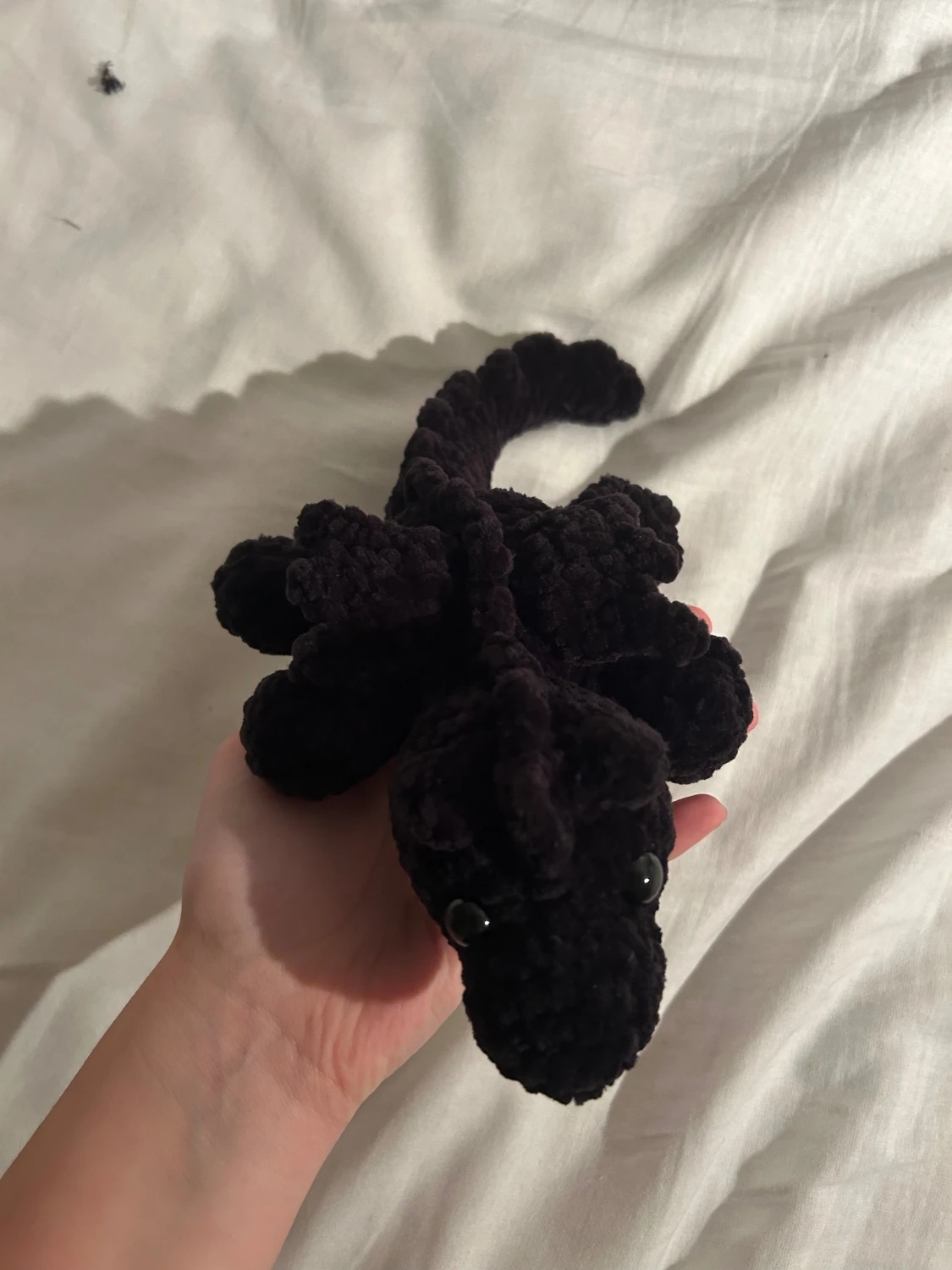 Virkad svart drake - 1