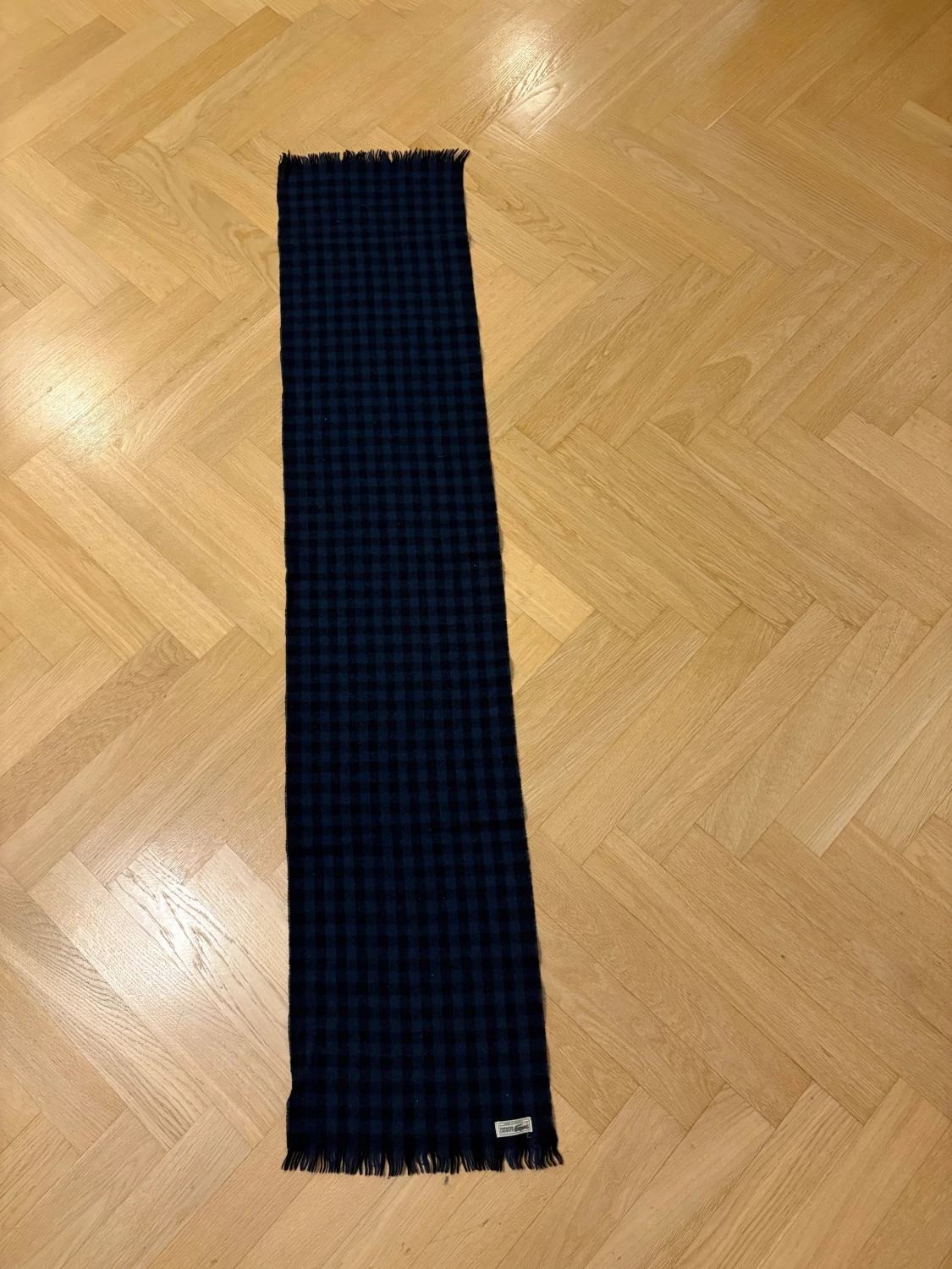 Halsduk från Lacoste - 2