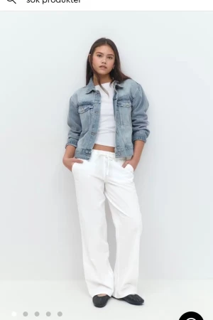 Vita Gina Young linnebyxor  - Säljer dessa jätte fina linnebyxor från Gina Young💕 dom är i ett jätte bra skick och har inga defekter💕