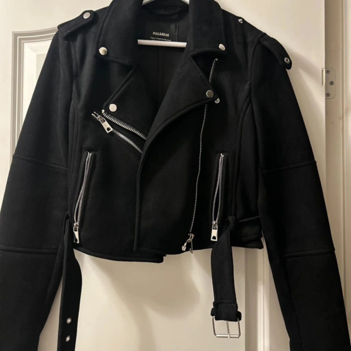 Svart bikerjacka från Pull&Bear