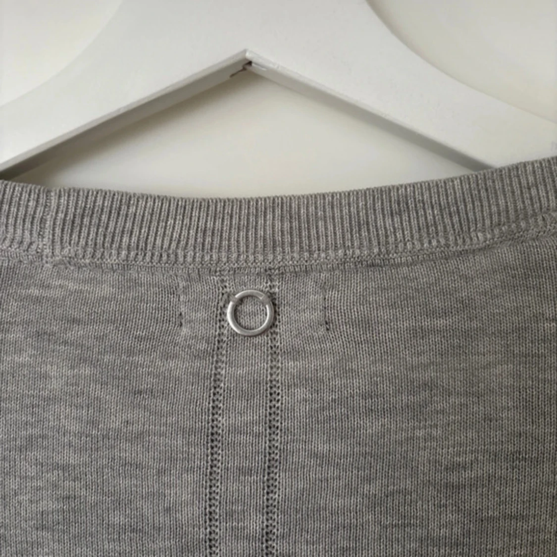 Ljusgrå stickad tröja från Stockh LM - 2