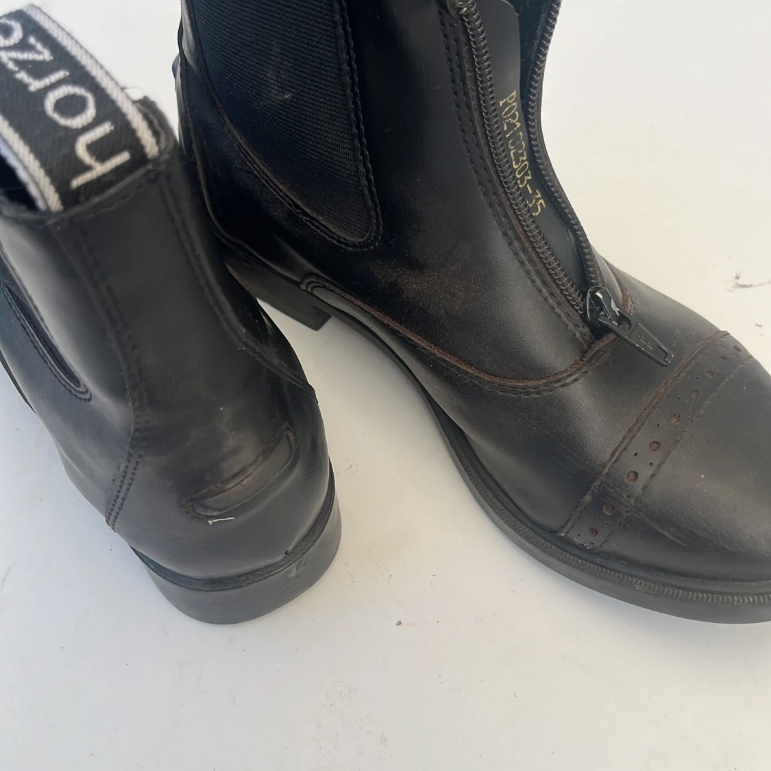 Svarta ridstövletter från Horze - 1