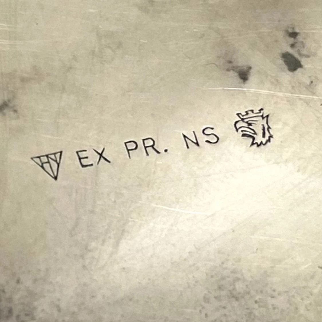 Unikt och antikt tennstop- Nysilver- Harald Nilsson belägen i Stockholm- Sekelskiftet - 1