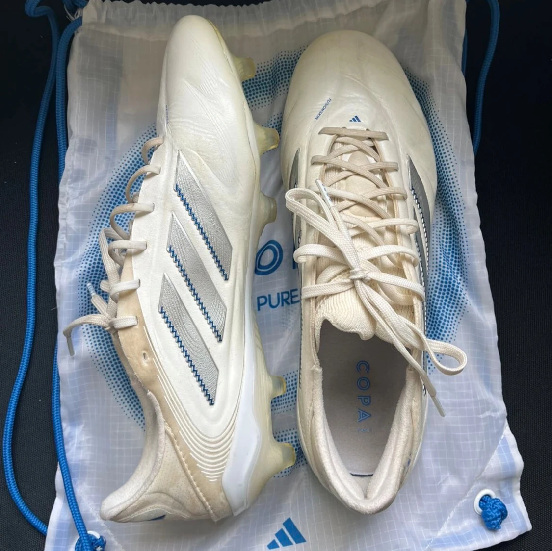 Fotbollsskor Adidas Copa Pure III Elite vita fotbollsskor