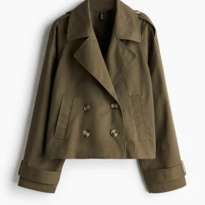 Olivgrön trenchcoat - Grön trenchcoat från hm som är slutsåld, bra skick och perfekt till hösten🩷