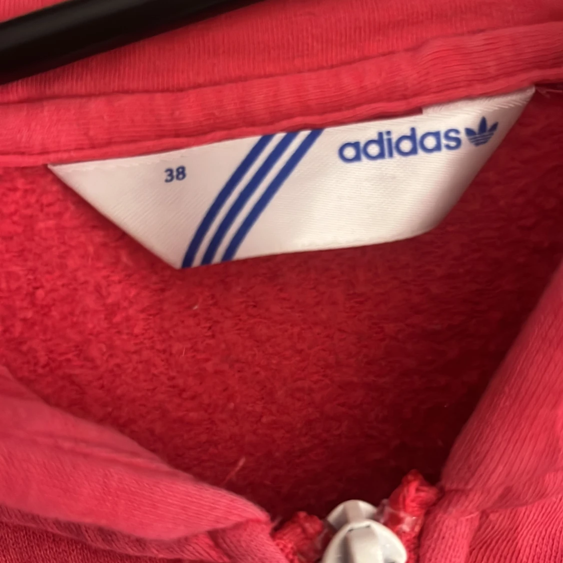 Rosa hoodie från Adidas med dragkedja - 2