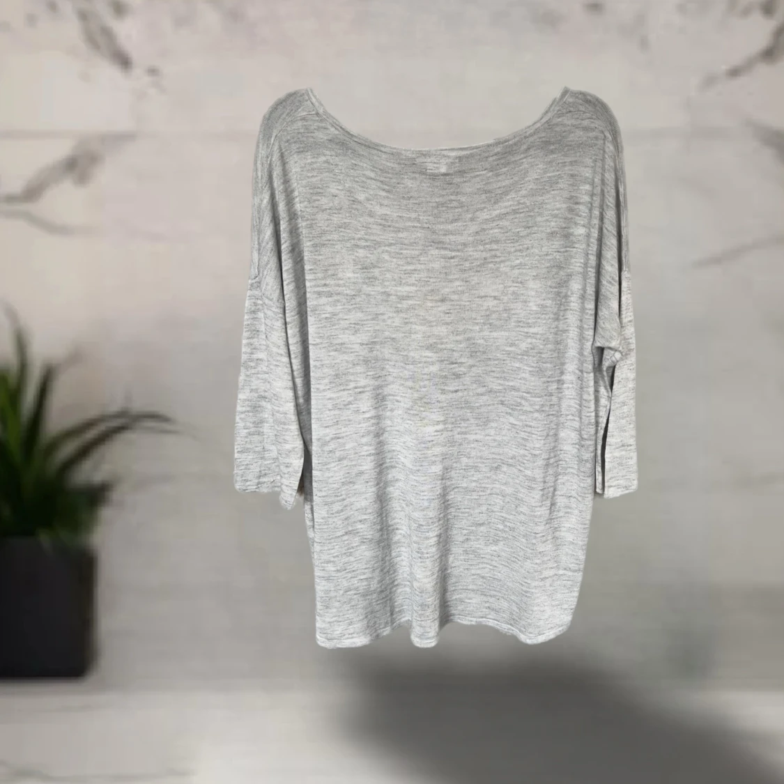Ljusgrå loose tröja från H&M BASIC - 1