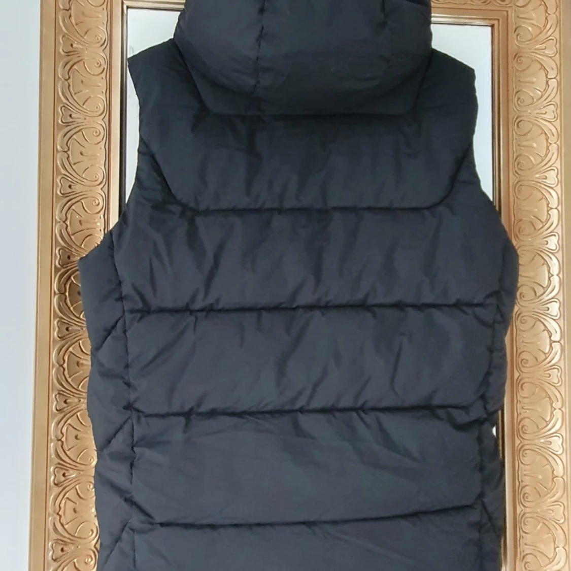 Svart dunväst från Scotch & Soda - 1