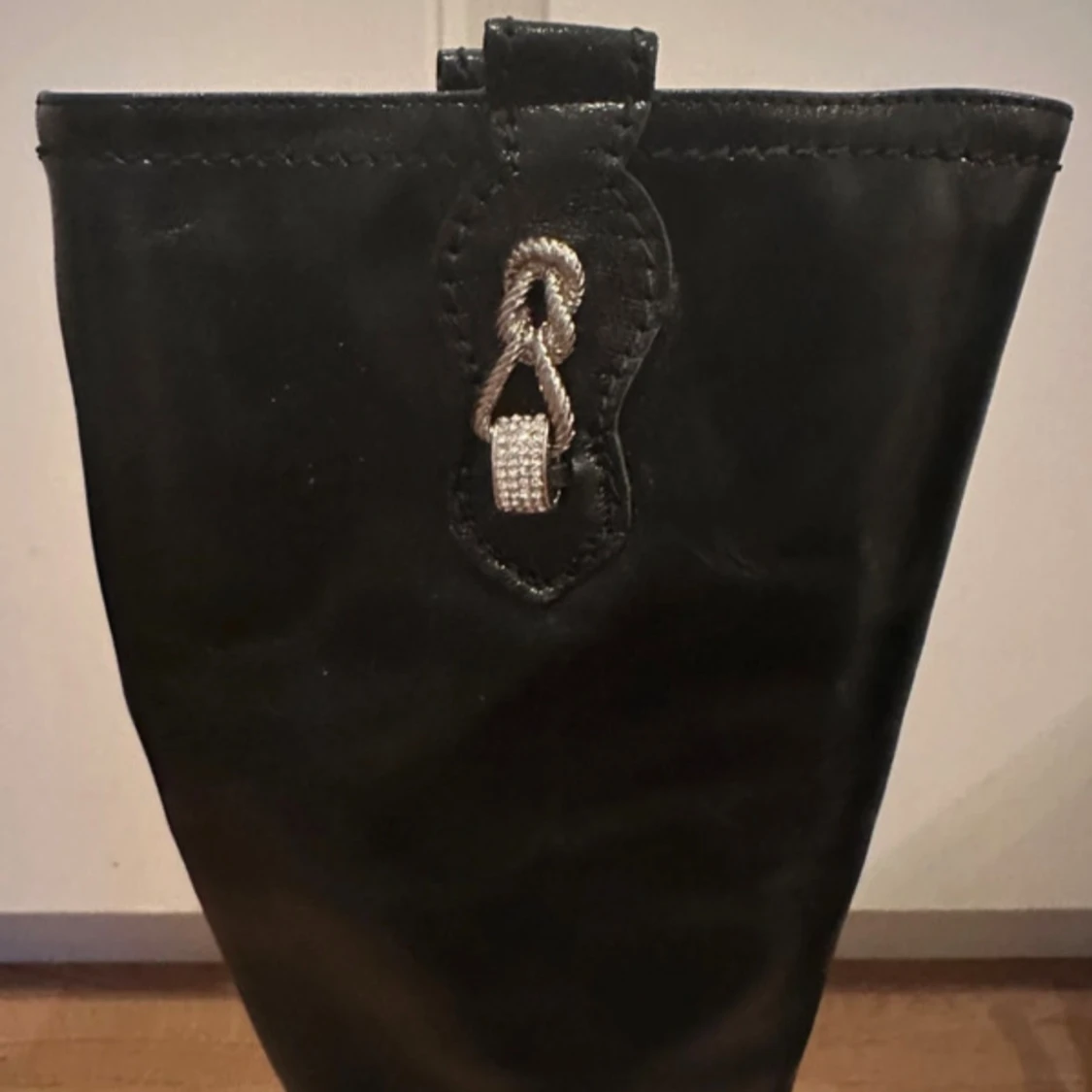 Svarta höga stövlar med klack från Bianco - 2