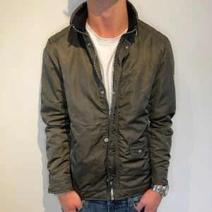 RockandBlue Jacka - Riktigt snygg jacka perfekt inför höst/vinter | Strl - S | Skick - 10/10 | Nypris - ca 3000kr | Vid minsta lilla fundering är det bara att skriva!