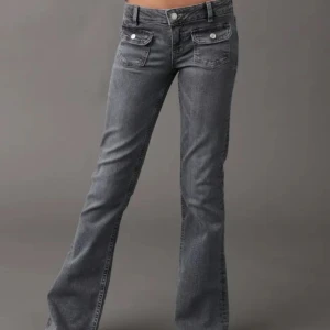 gina tricot jeans - Snygga bootcut jesns från Gina tricot. Storlek 164 och bra skick