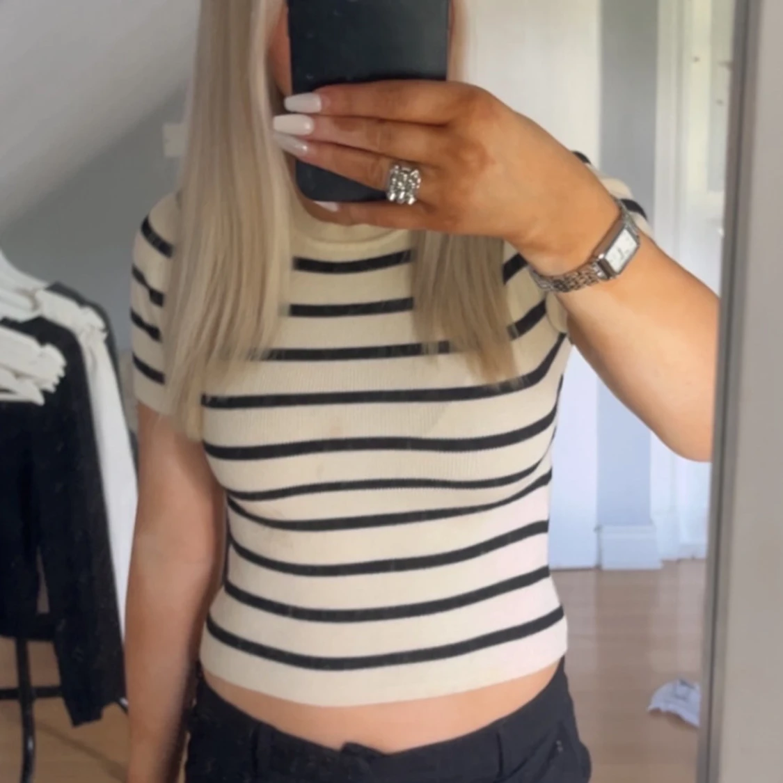 Randig stickad topp från Gina Tricot