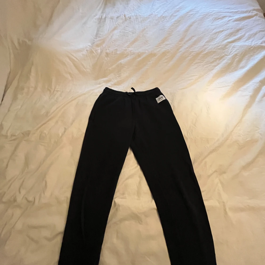 Svarta mjukisbyxor från Andy by Frank Dandy