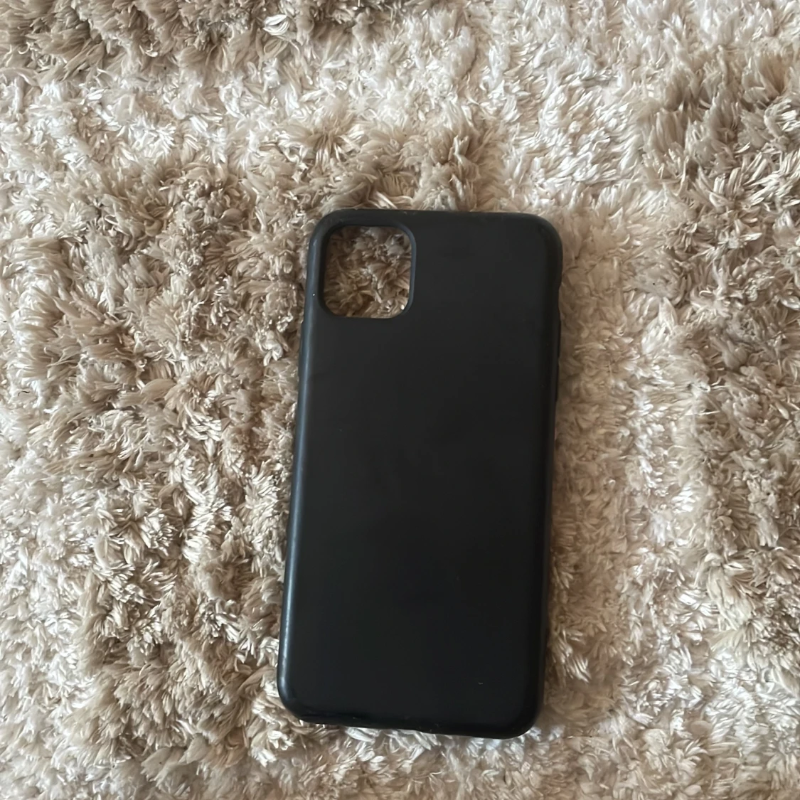 Svart iPhone 11 Pro Max skal