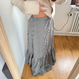 Långkjol - Snygg långkjol från Gina!