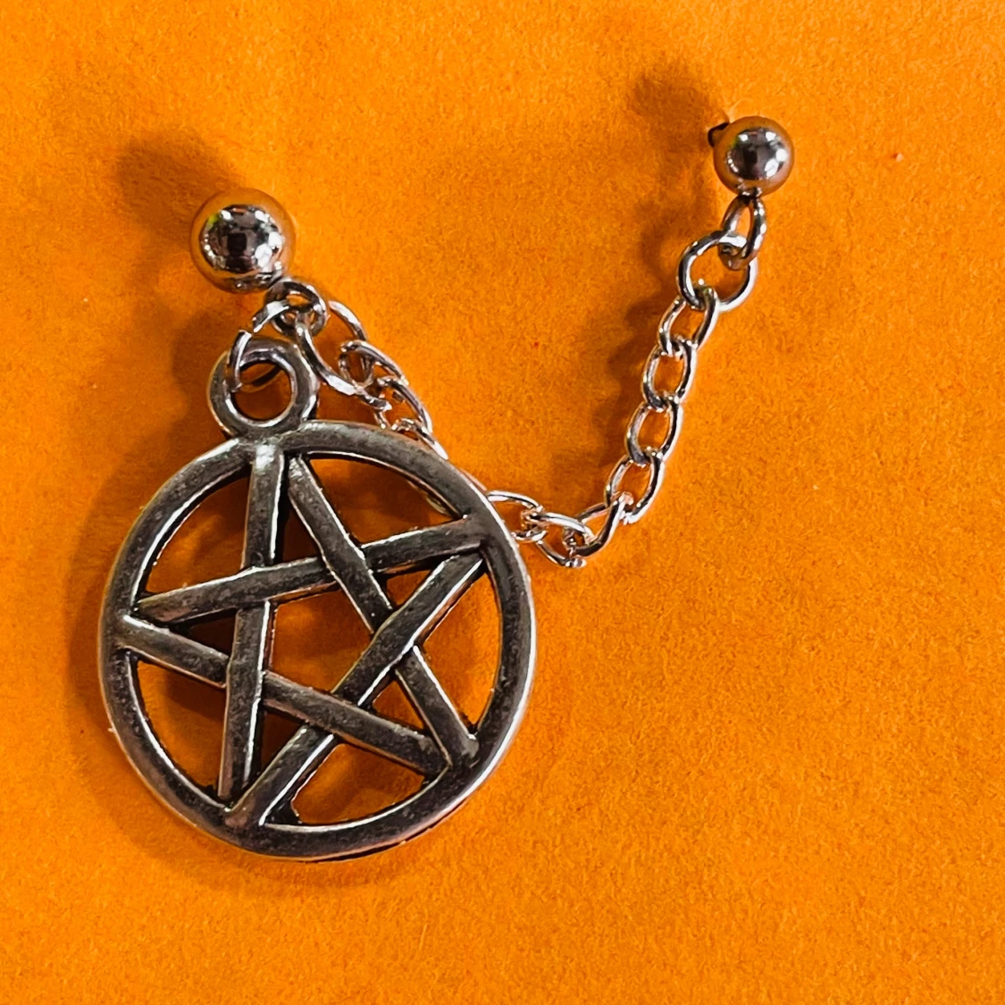 By prisförslag- 1 st Silverfärgat pentagram örhänge - 2