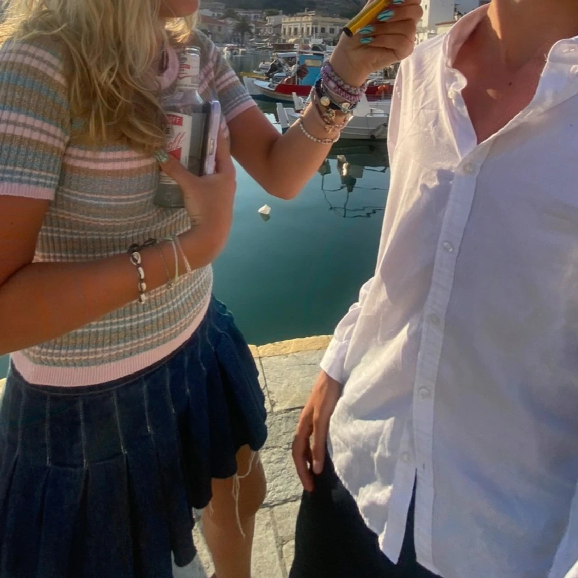 Randig ribbad topp i pastellfärger - 1