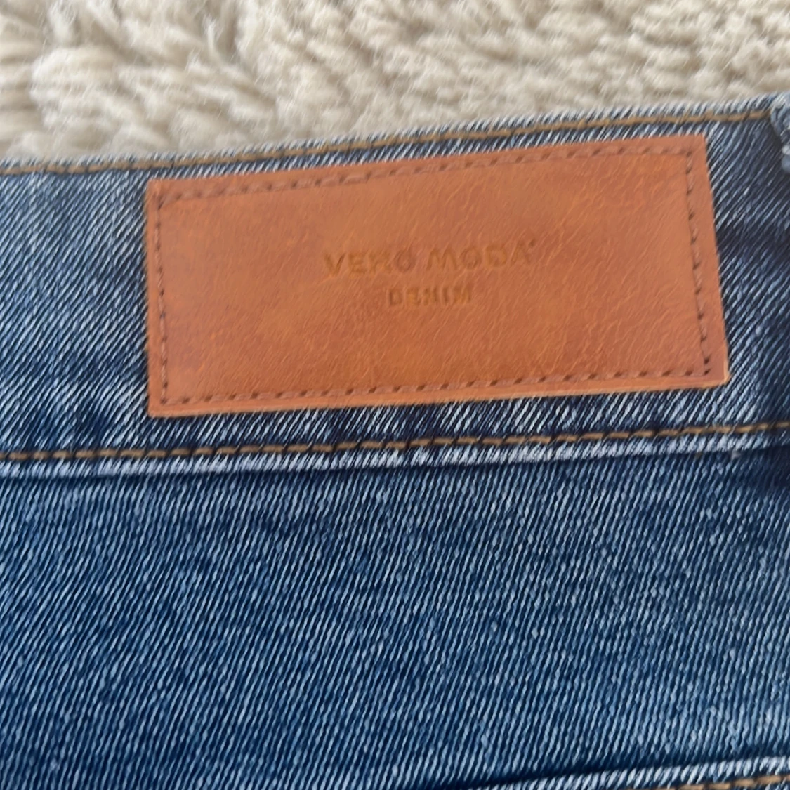 Blå jeanskjol från Vero Moda - 2