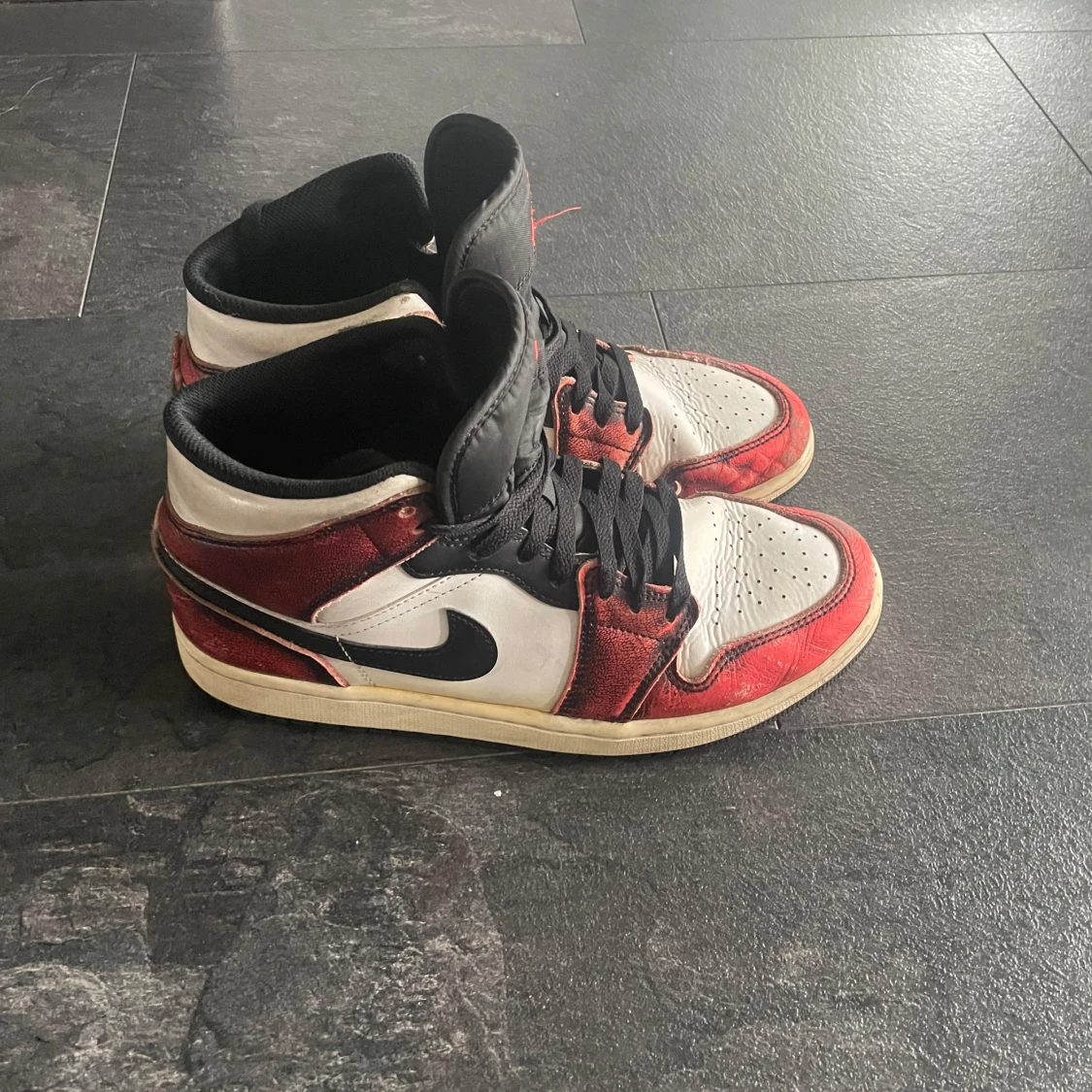Nike Air Jordan 1 Chicago Highs - 1