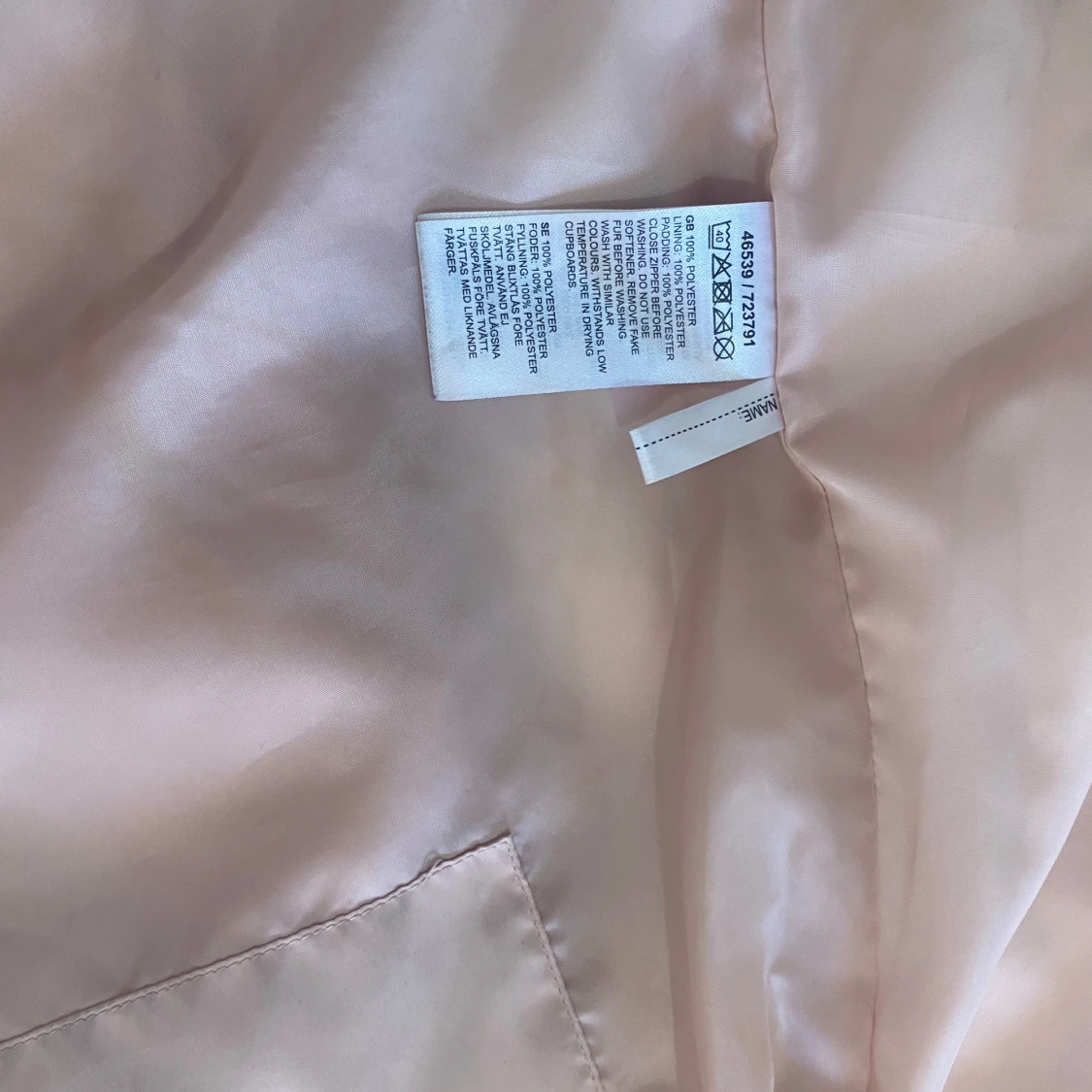 Rosa  vinter jacka storlek 11år/ 146 från KappAhl - 4