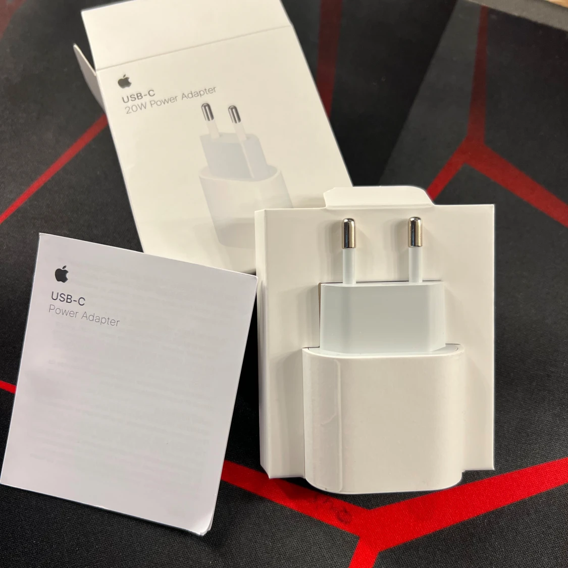Apple USB-C 20W Power Adapter (A2347)