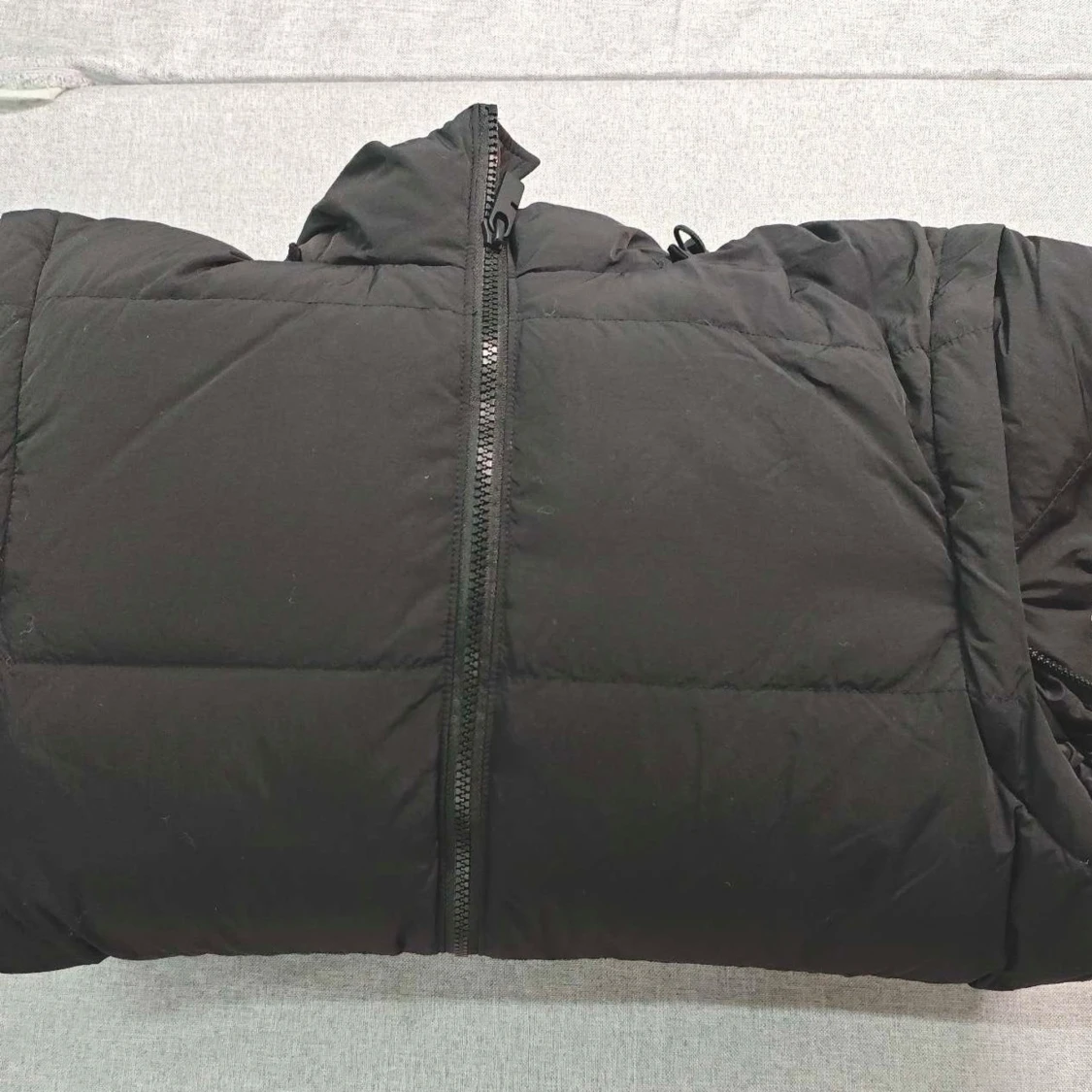 Svart pufferjacka från Burberry - 4