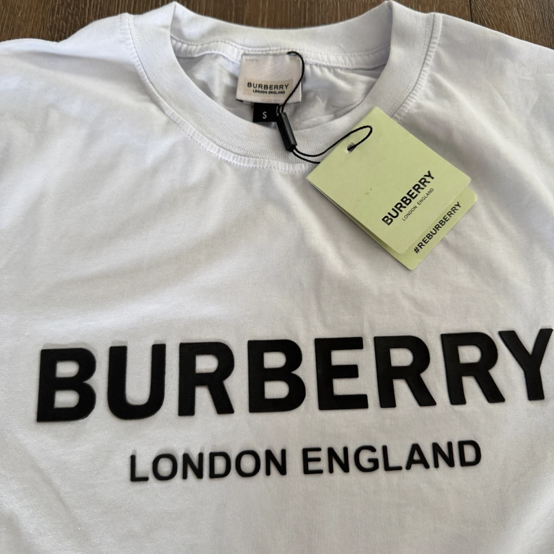 Vit Burberry t-shirt S - 1