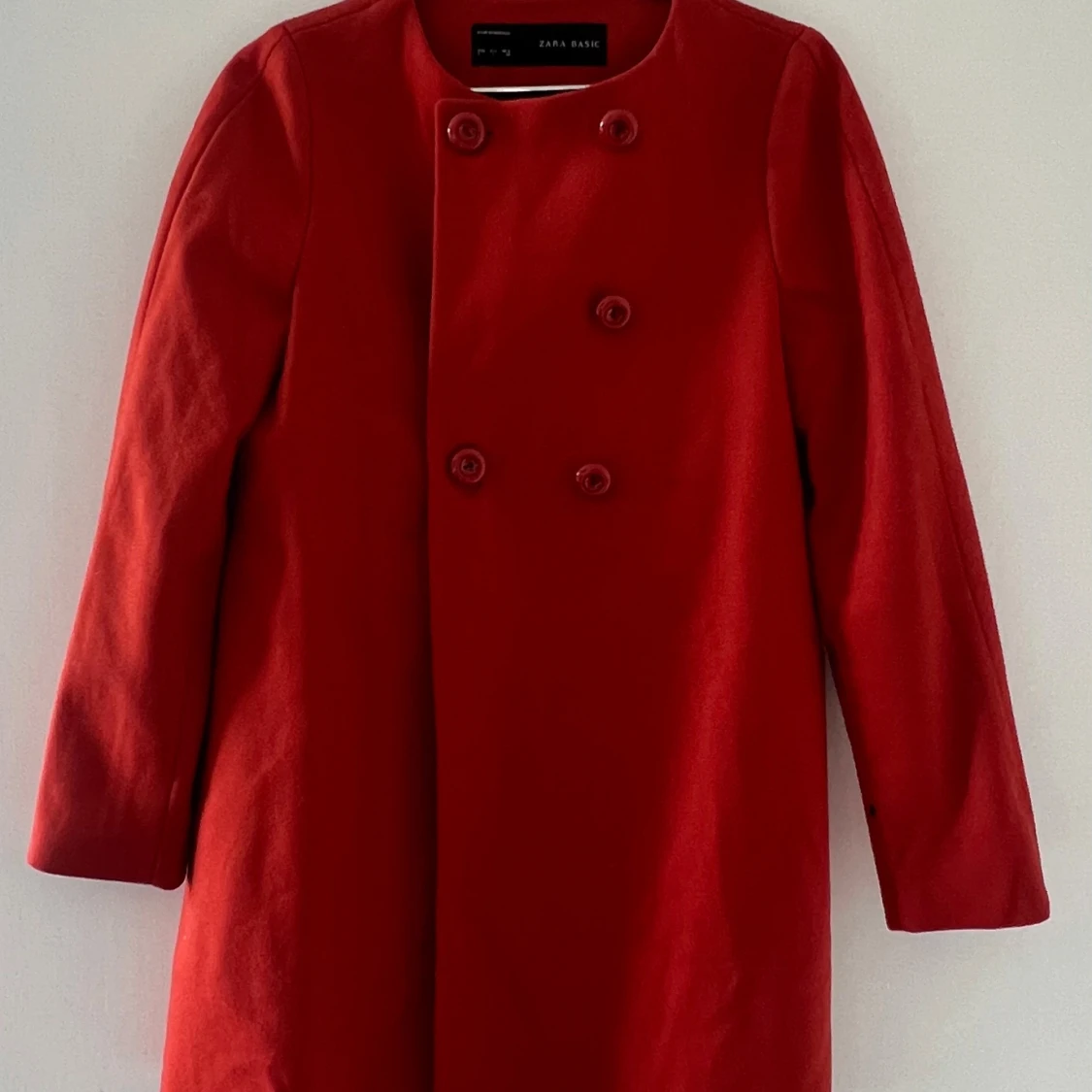 Röd kappa från Zara, stl L - 1