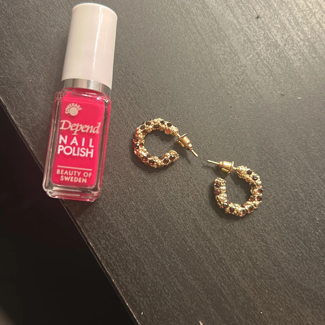 Glittriga guldiga hoops örhängen - 1