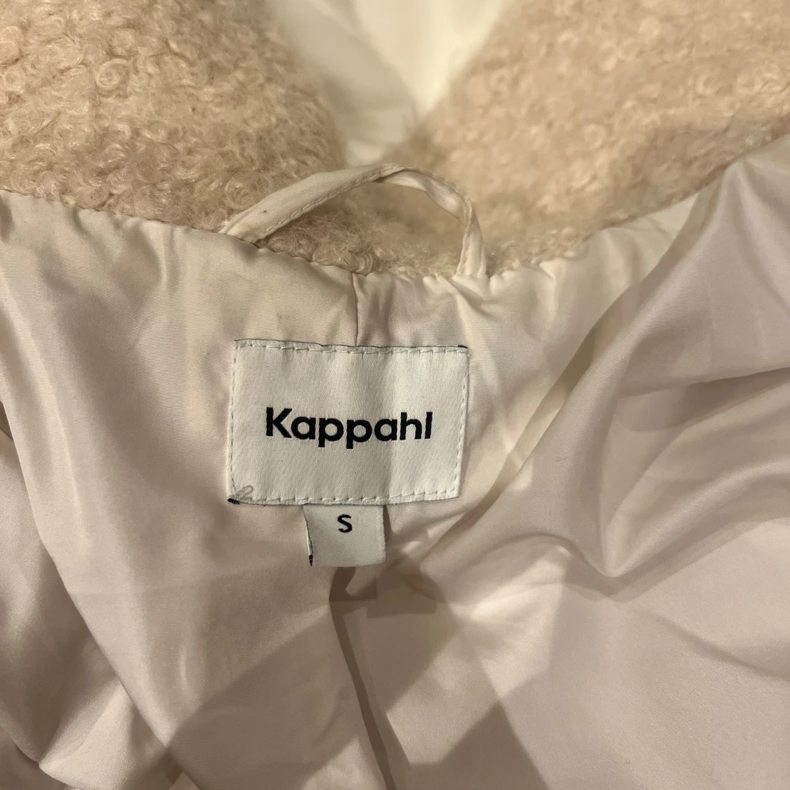 Beige teddyjacka från Kappahl - 1