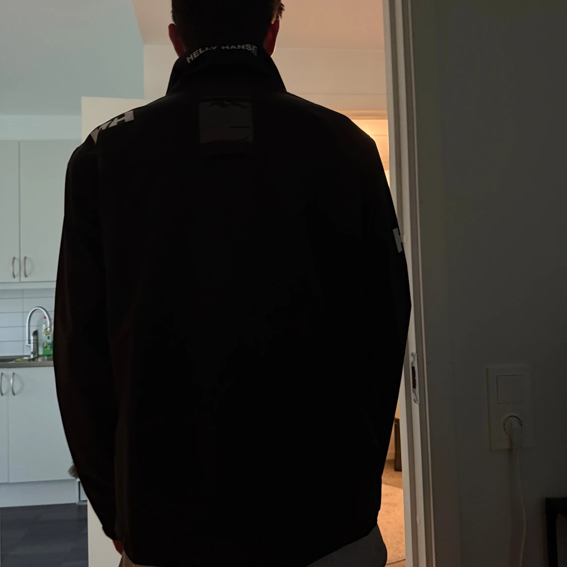 Svart vindjacka från Helly Hansen - 2