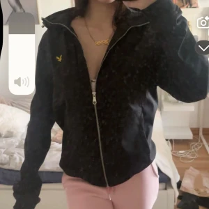 Lyle&scott  jacka - Snygg jacka från lyle &scott använd få gånger