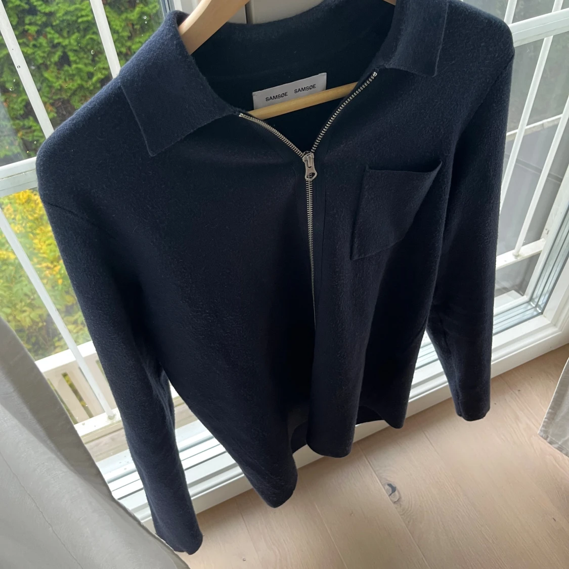 Marinblå fullzip från Samsøe Samsøe - 2