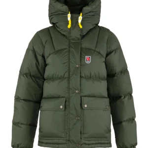 Söker Fjällräven Expedition dunjacka - SÖKER!! söker en fjällräven jacka i npn av dessa färger i xs. Helst ett pris runt jamen 0-3000 hör av er om ni har en till salu