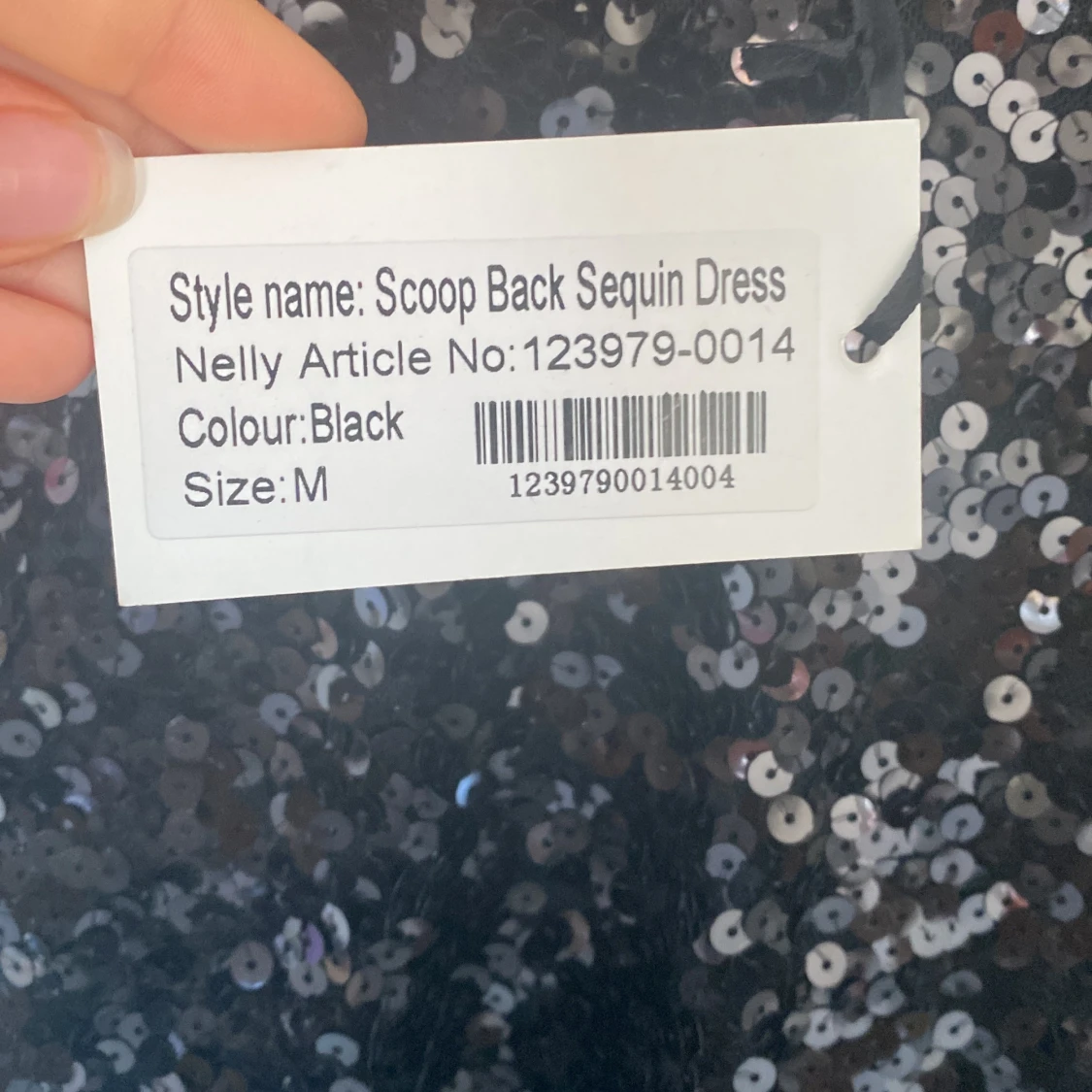 Svart paljettklänning från Nelly - 2