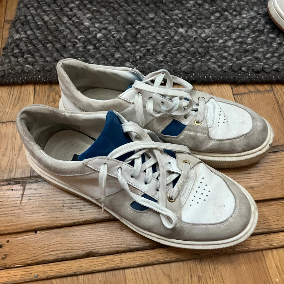 Sneaky Steve vita och grå sneakers - 2