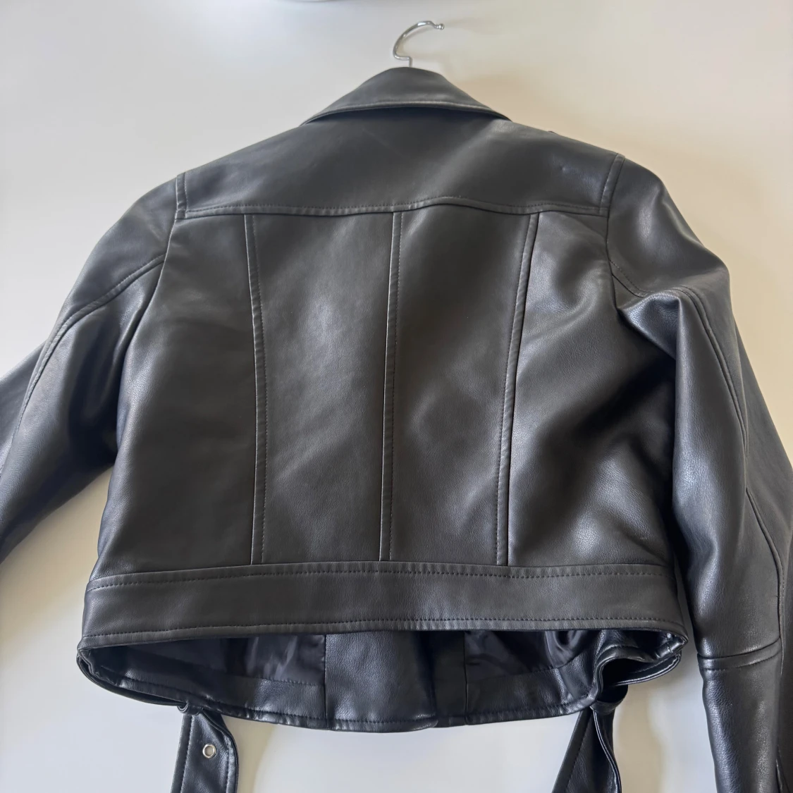 Svart skinnjacka från Stradivarius - 1