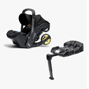 Doona+ Babyskydd & Barnvagn - Doona+ är en innovativ kombinerad babyskydd och barnvagn i ett. Enkel att fälla ut till vagn eller bilstol på sekunder. Inkluderar ISOFIX-bas. Svart design, ser ut att vara i mycket gott skick utan synligt slitage. Perfekt för smidiga övergångar mellan bil och promenad.